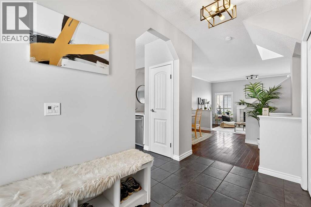 10796 Hidden Valley Drive Nw, Calgary, Alberta  T3A 5H6 - Photo 6 - A2297888