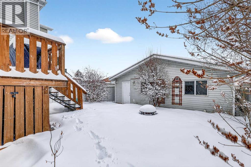 10796 Hidden Valley Drive Nw, Calgary, Alberta  T3A 5H6 - Photo 47 - A2297888