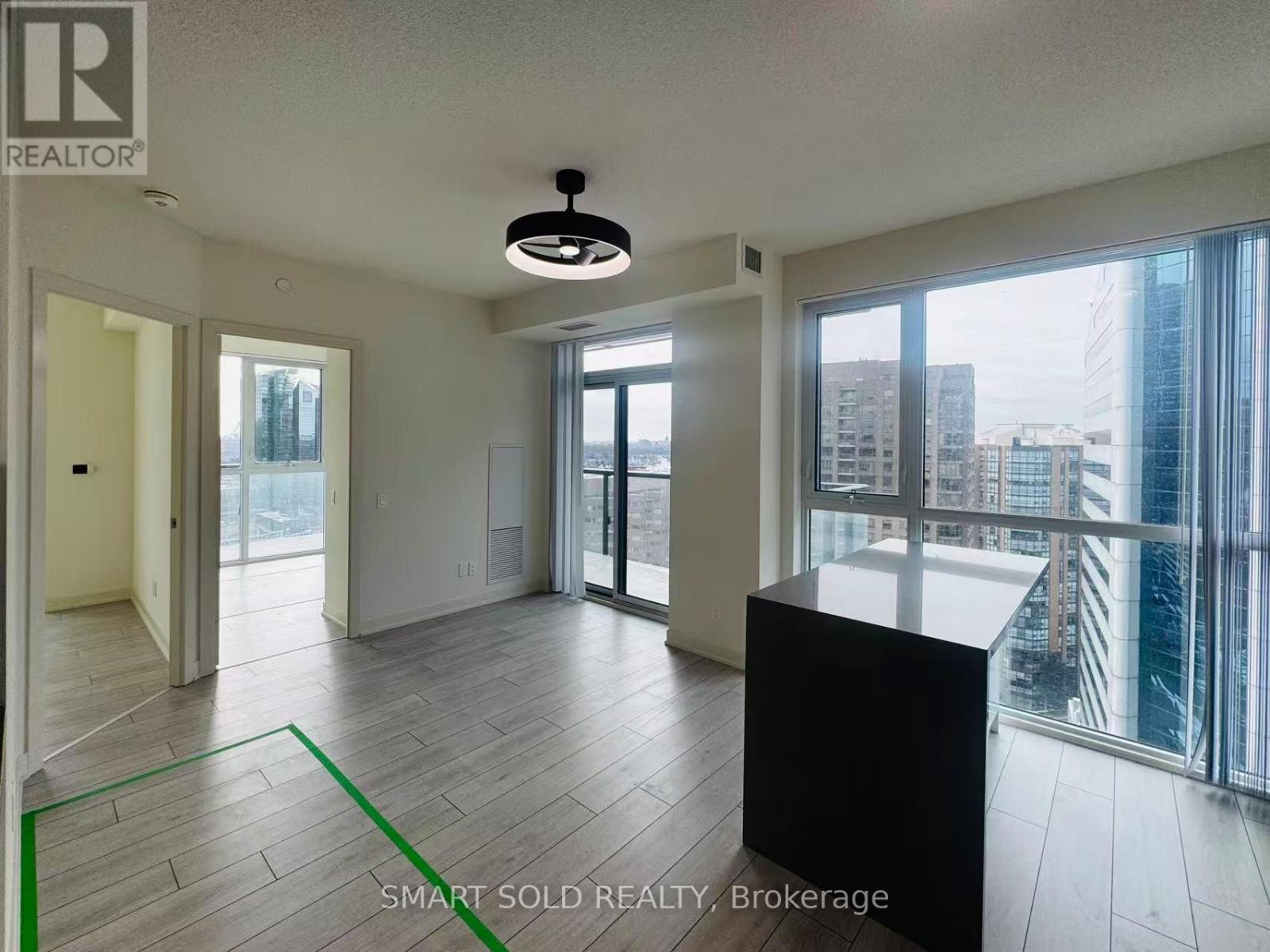 4955 Yonge Street, Toronto, Ontario  M2N 0L8 - Photo 2 - C12958094