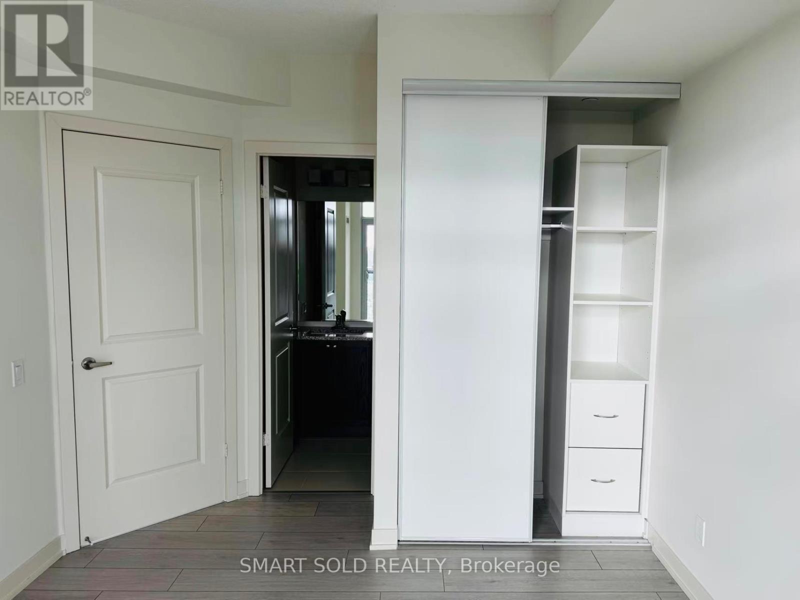 4955 Yonge Street, Toronto, Ontario  M2N 0L8 - Photo 6 - C12958094