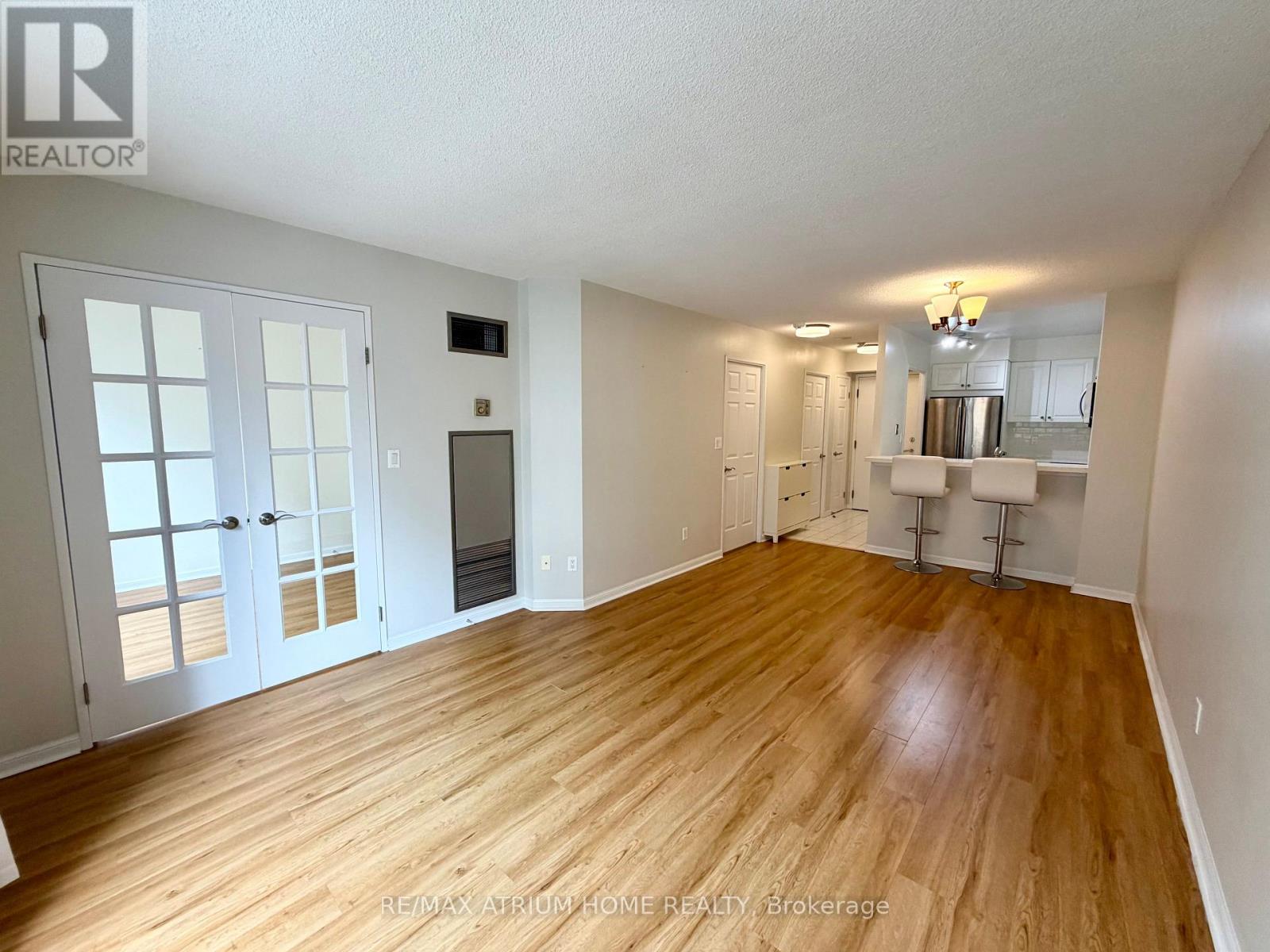 910 - 7 Carlton Street, Toronto, Ontario  M5B 2M3 - Photo 10 - C12958124