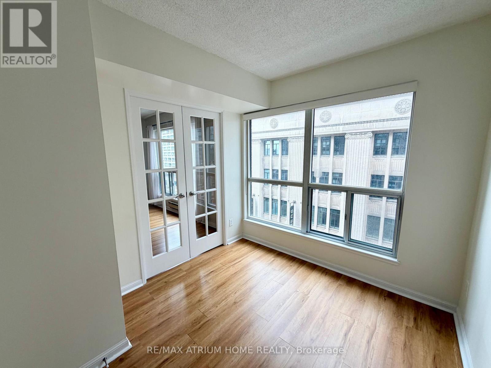 910 - 7 Carlton Street, Toronto, Ontario  M5B 2M3 - Photo 14 - C12958124