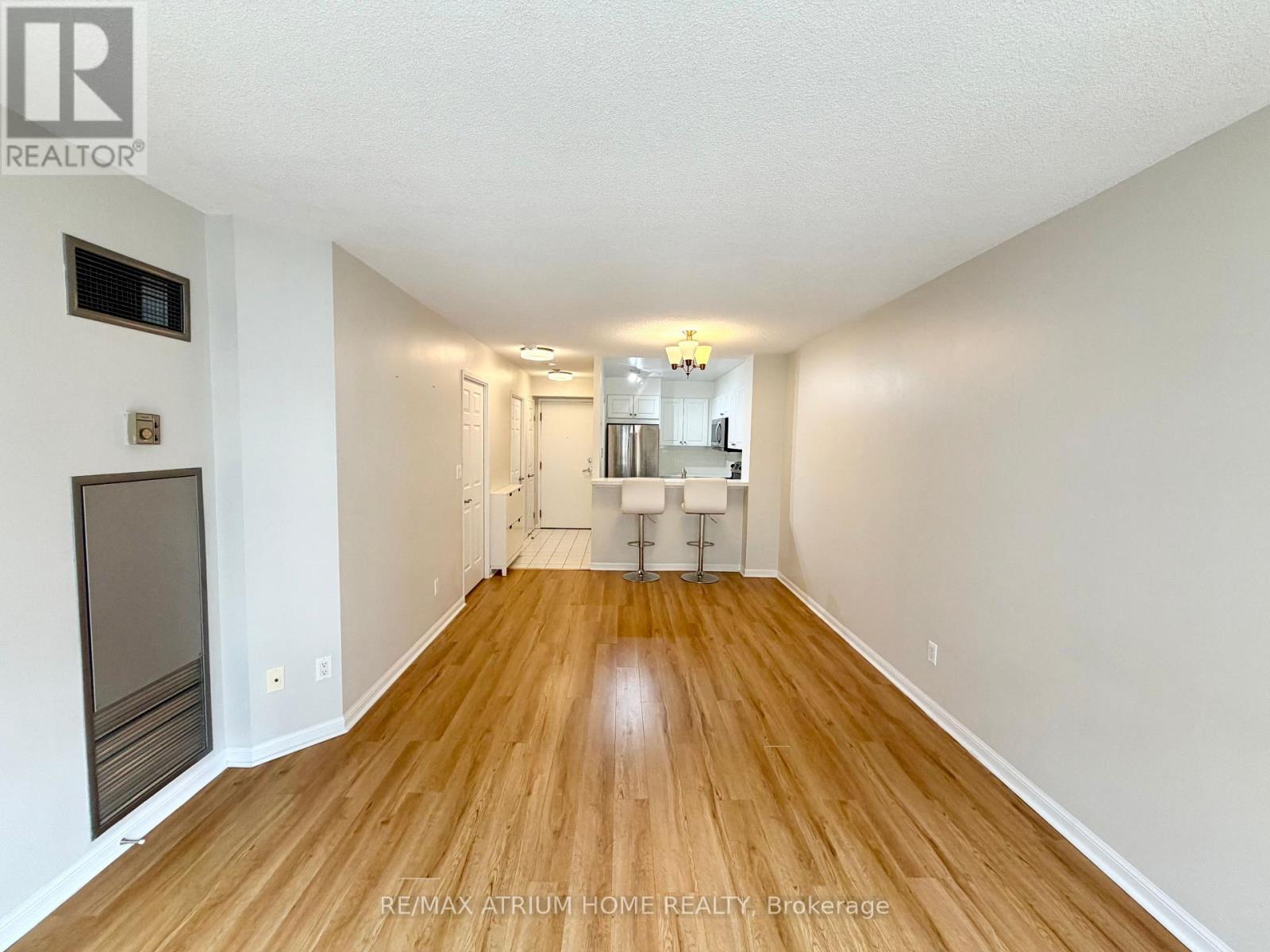910 - 7 Carlton Street, Toronto, Ontario  M5B 2M3 - Photo 9 - C12958124