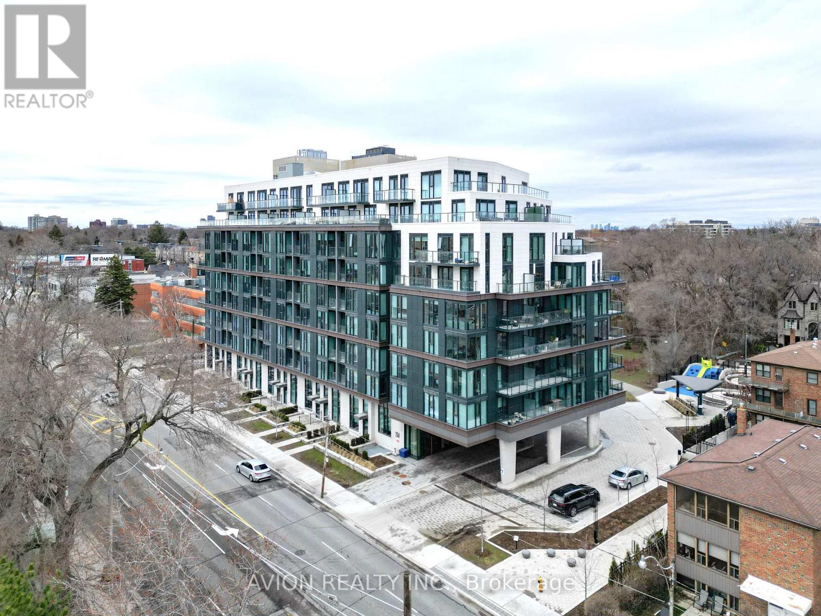 320 - 250 LAWRENCE AVENUE W, Toronto, Ontario