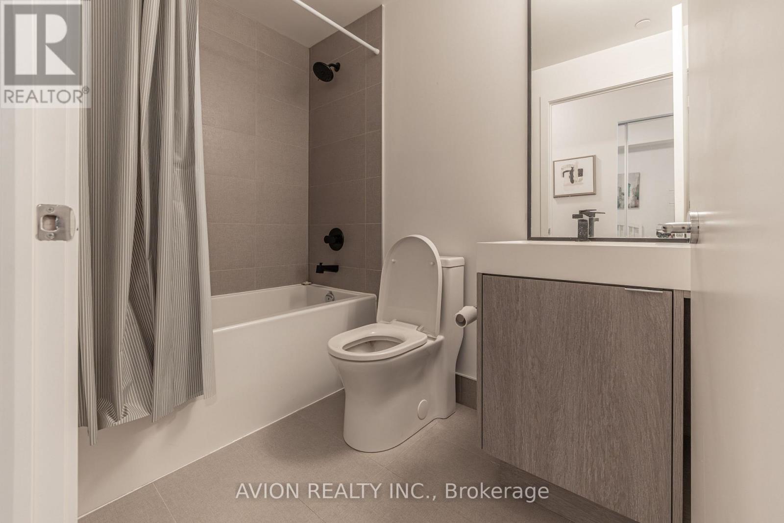 320 - 250 Lawrence Avenue W, Toronto, Ontario  M5M 1B1 - Photo 5 - C12958128