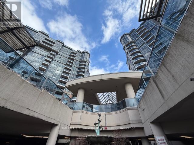 825 - 33 Cox Boulevard, Markham, Ontario  L3R 8A6 - Photo 3 - N12958108