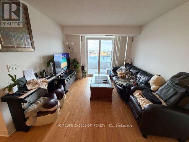 825 - 33 Cox Boulevard, Markham, Ontario  L3R 8A6 - Photo 8 - N12958108