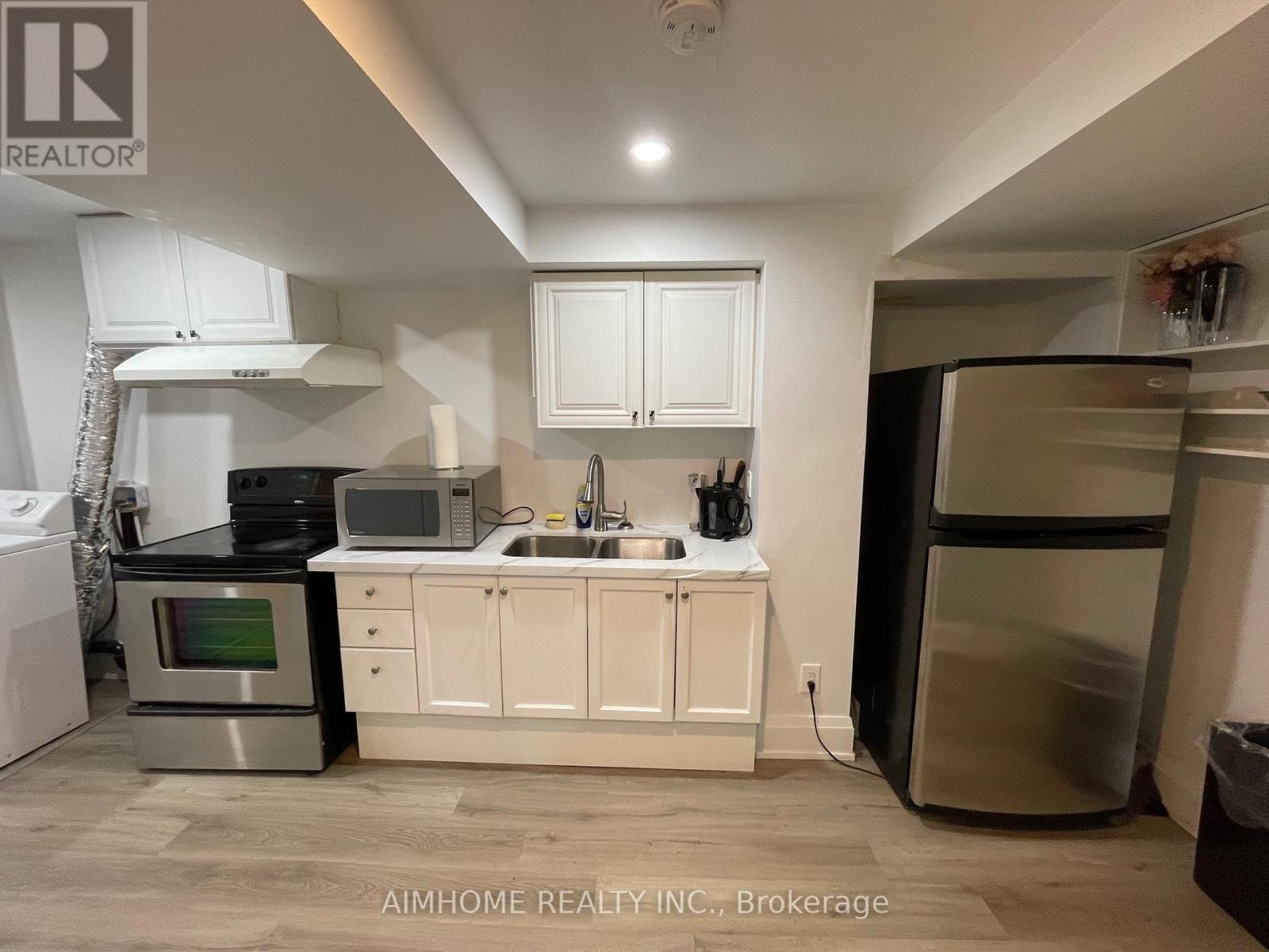 Basement - 166 Fincham Avenue, Markham, Ontario  L3P 4B3 - Photo 13 - N12958112