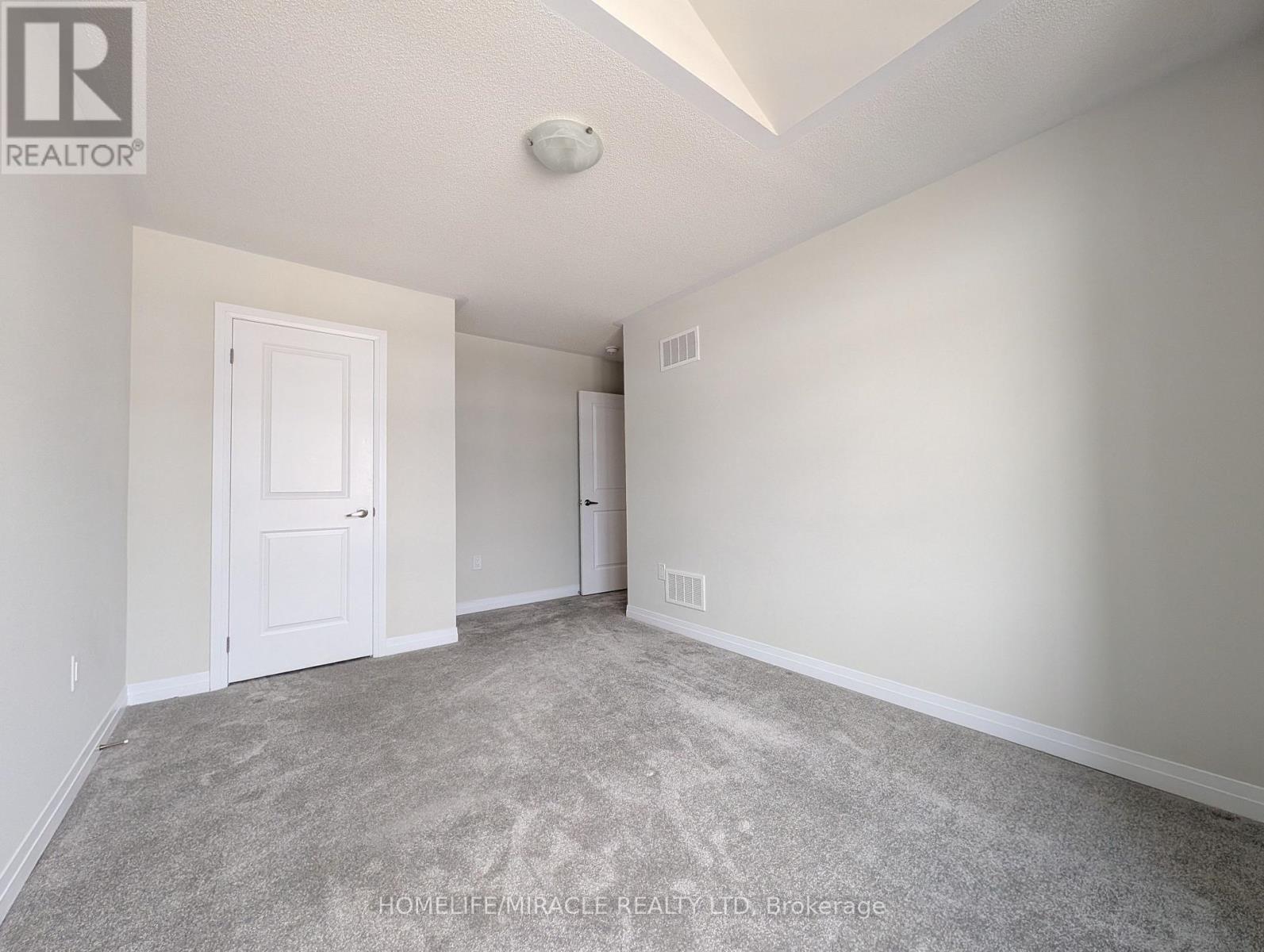 1285 Broderick Street, Innisfil, Ontario  L9S 0P6 - Photo 18 - N12958120