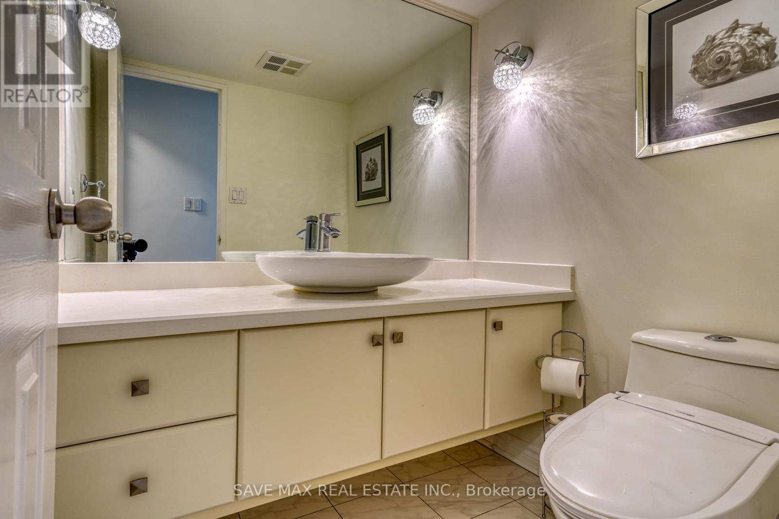 182 - 1250 Mississauga Valley Boulevard S, Mississauga, Ontario  L5A 3R6 - Photo 30 - W12958102