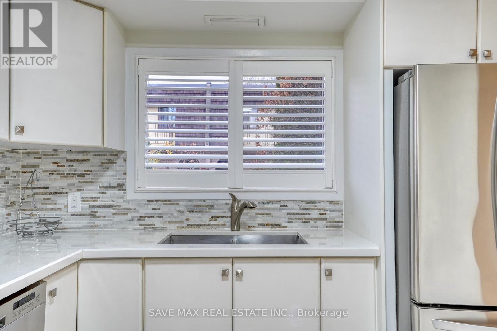 182 - 1250 Mississauga Valley Boulevard S, Mississauga, Ontario  L5A 3R6 - Photo 35 - W12958102