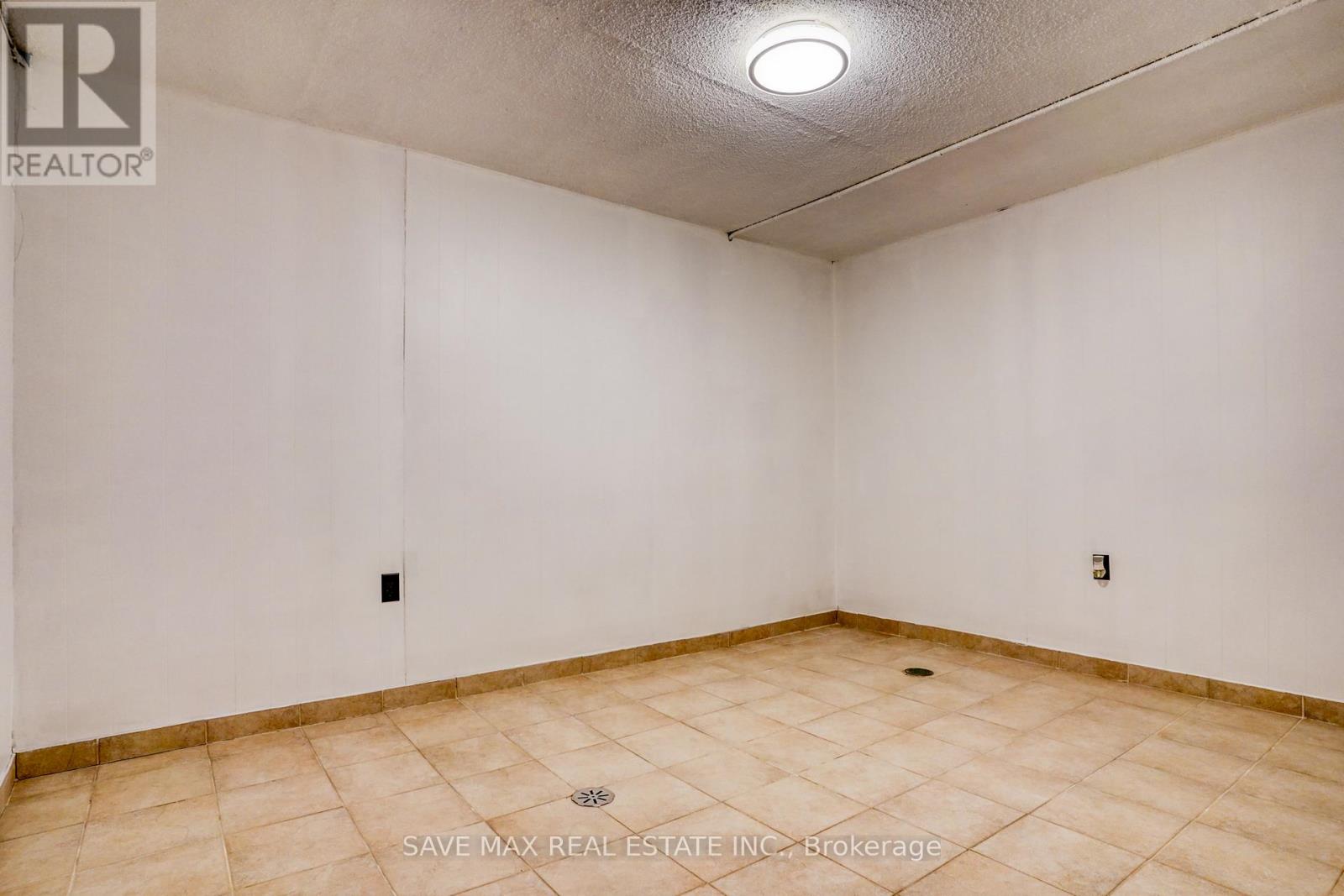 182 - 1250 Mississauga Valley Boulevard S, Mississauga, Ontario  L5A 3R6 - Photo 8 - W12958102