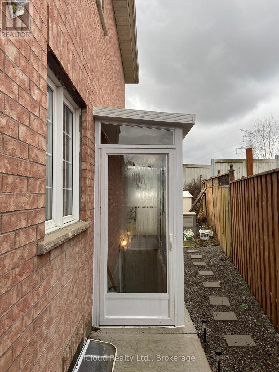 7502 Black Walnut ( Lower Level ) Trail, Mississauga, Ontario  L5N 8A9 - Photo 16 - W12958134