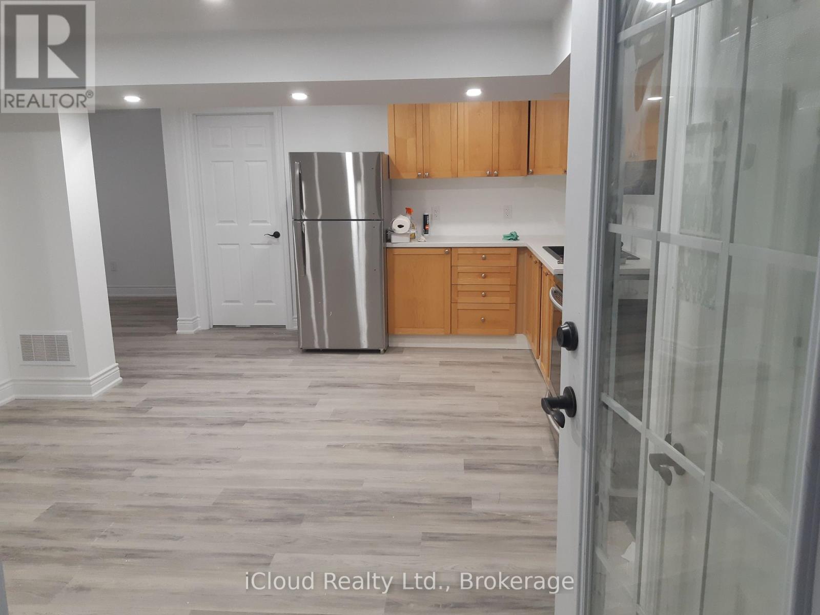 7502 Black Walnut ( Lower Level ) Trail, Mississauga, Ontario  L5N 8A9 - Photo 6 - W12958134