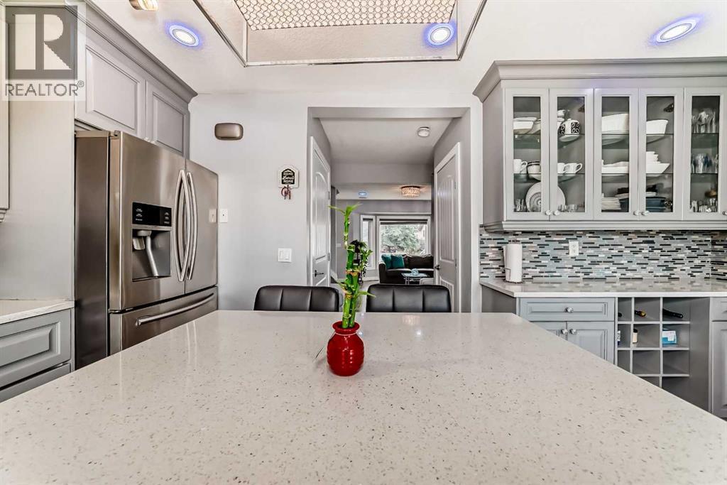 42 Taraglen Road NE, Calgary, Alberta  T3J 2N6 - Photo 6 - A2253274