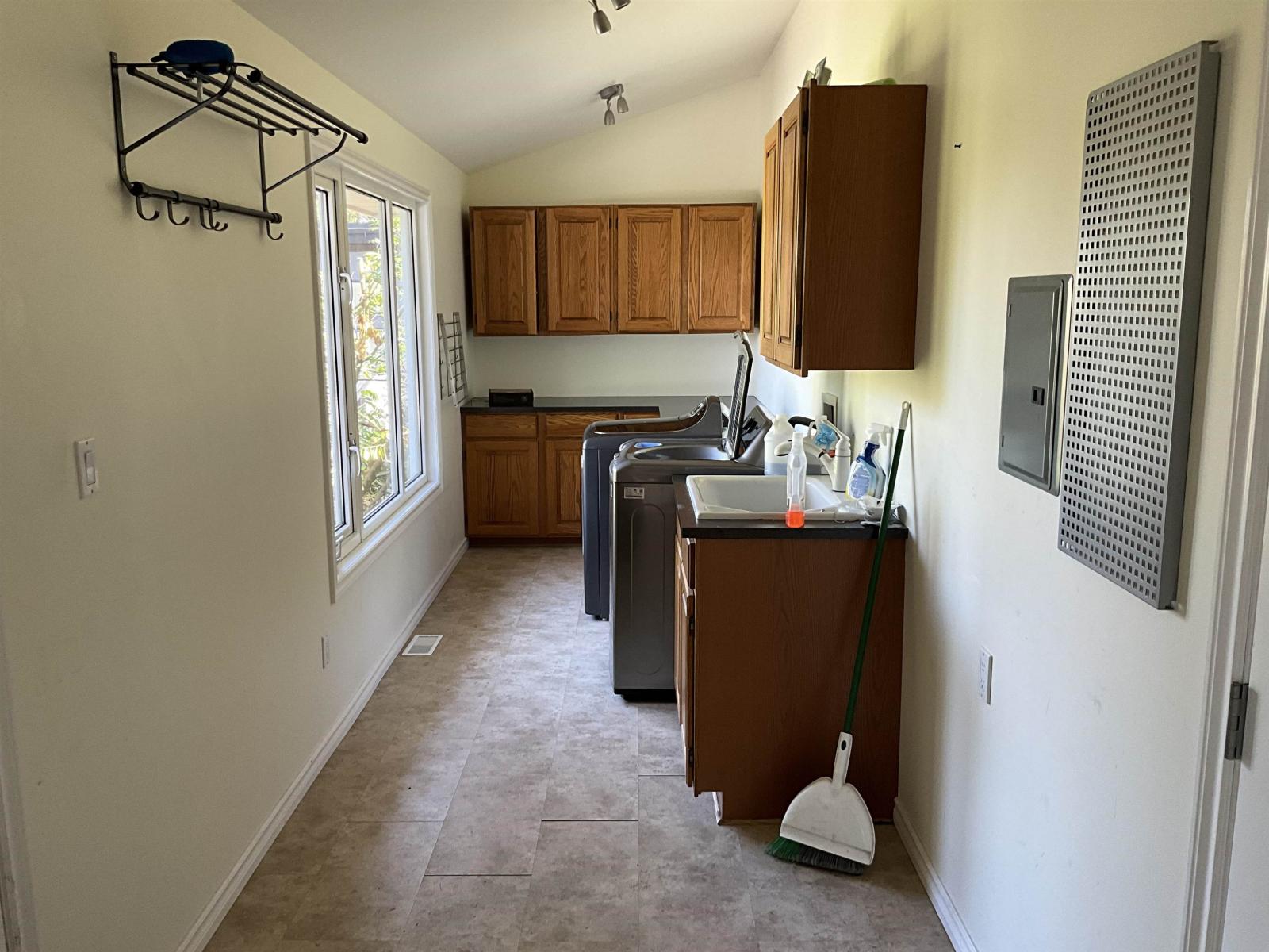 17311 Hillview Place, Surrey, British Columbia V3Z 0C3 - Photo 21 - R3104157