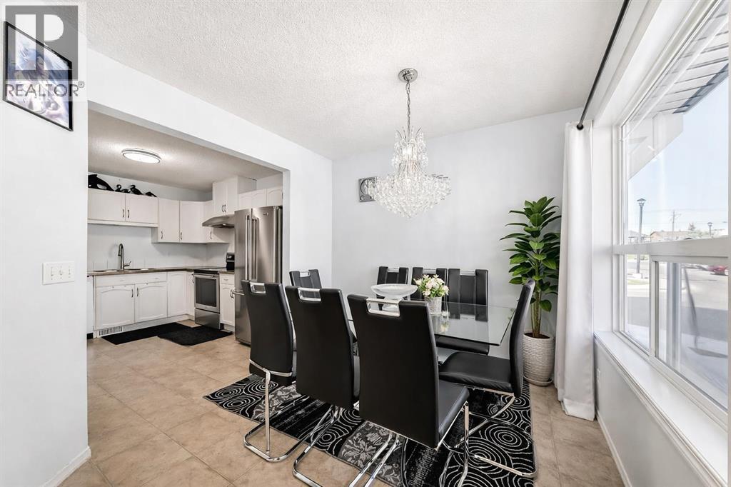 115 Saddlebrook Point Ne, Calgary, Alberta  T3J 0K3 - Photo 3 - A2292795