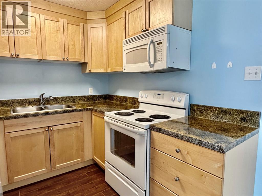 212b, 295 Columbia Boulevard W, Lethbridge, Alberta  T1K 4B8 - Photo 7 - A2298351