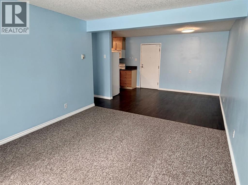 212b, 295 Columbia Boulevard W, Lethbridge, Alberta  T1K 4B8 - Photo 4 - A2298351