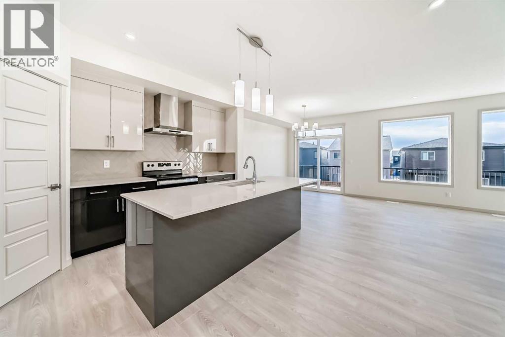 31 Lucas Passage NW, Calgary, Alberta  T3P 1Z4 - Photo 6 - A2283547