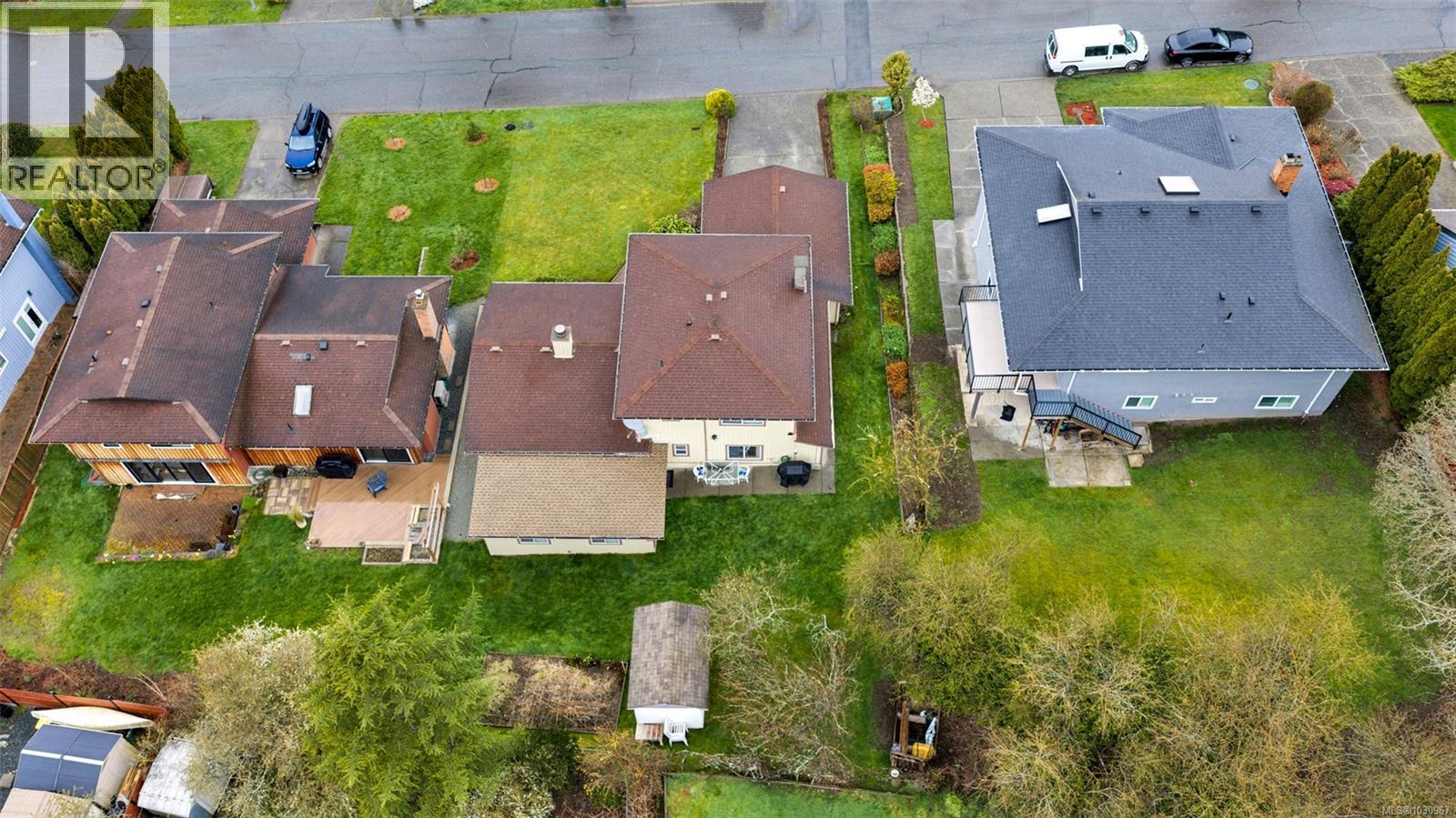 803 Kimberly Pl, Saanich, British Columbia V8X 4R2 - Photo 34 - 1030967