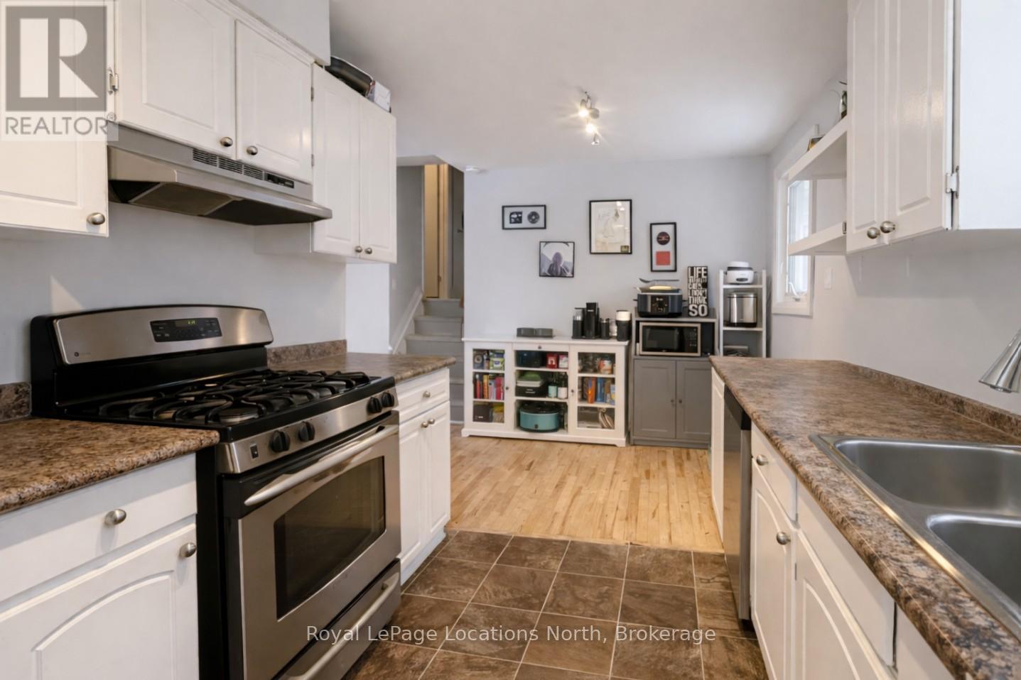 32 Courtice Crescent, Collingwood, Ontario  L9Y 4G1 - Photo 2 - S12958168