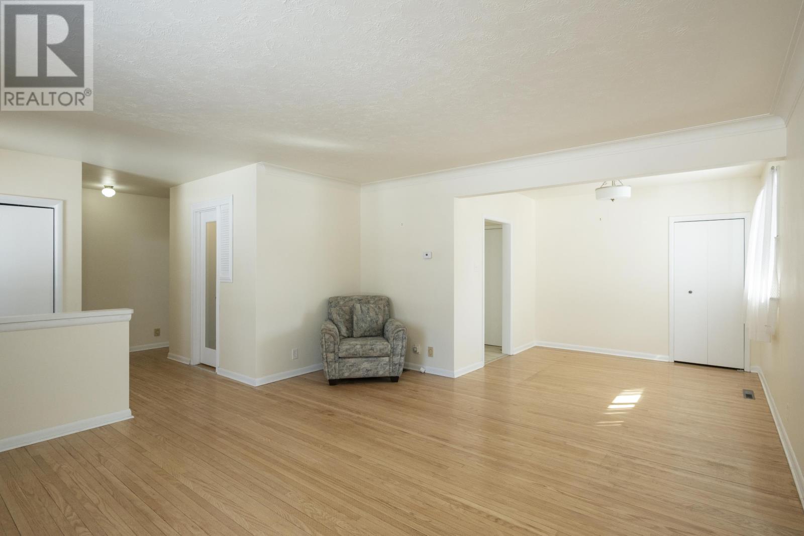 708 Linwood Cres, Thunder Bay, Ontario  P7E 2R8 - Photo 8 - TB2600607