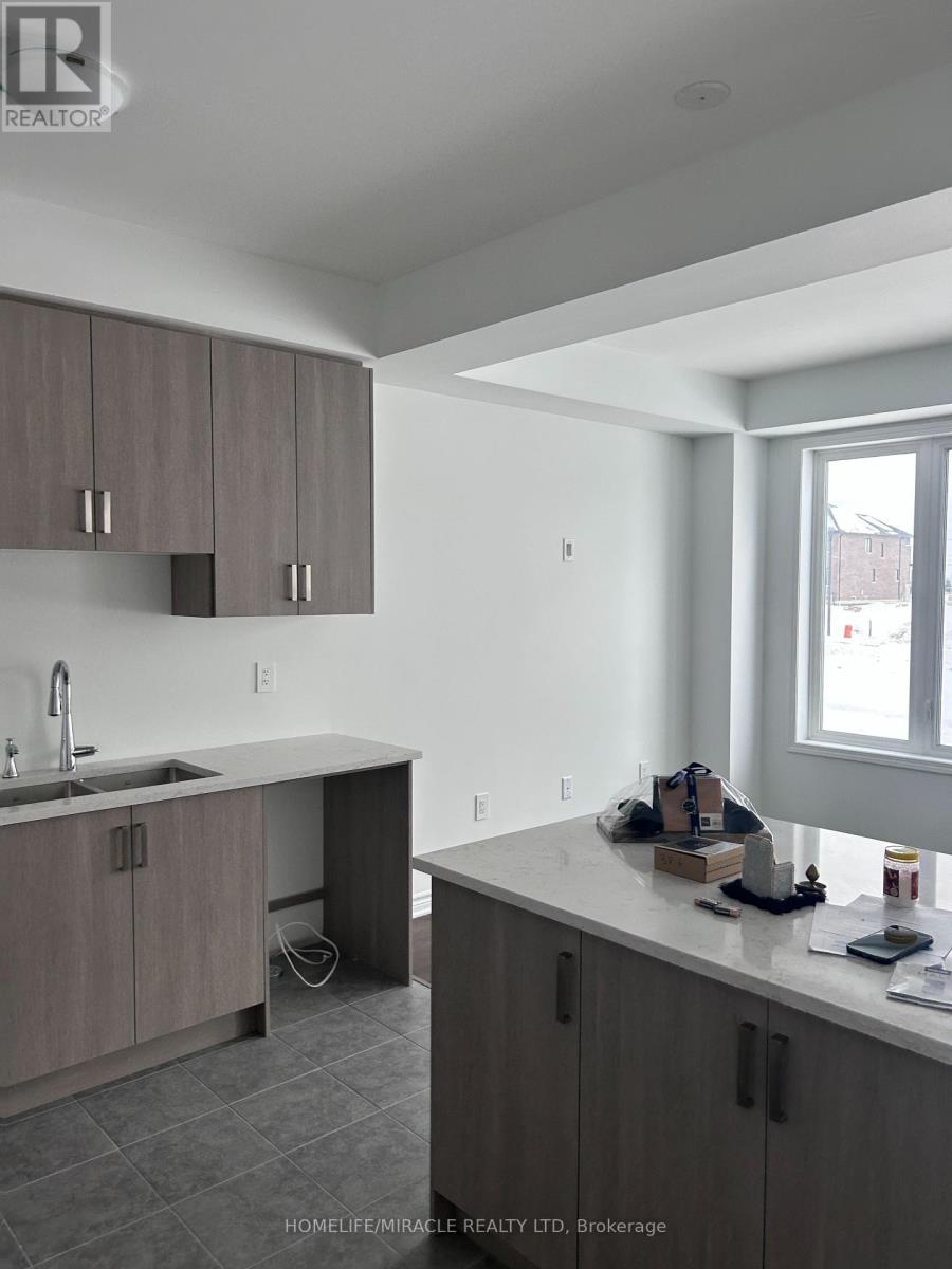 3521 Brickyard Drive, Pickering, Ontario  L1X 0T6 - Photo 3 - E12948318