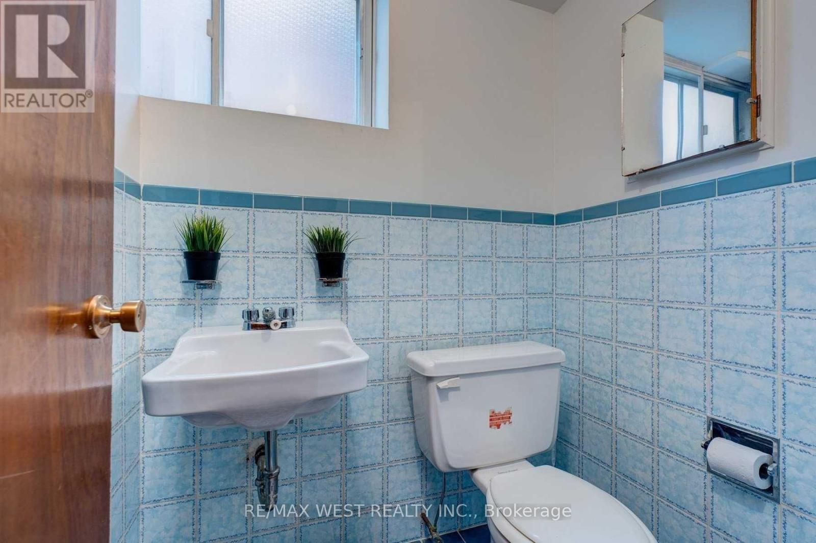 29 Fulwell Crescent, Toronto, Ontario M3J 1Y4 - Photo 23 - W12943466