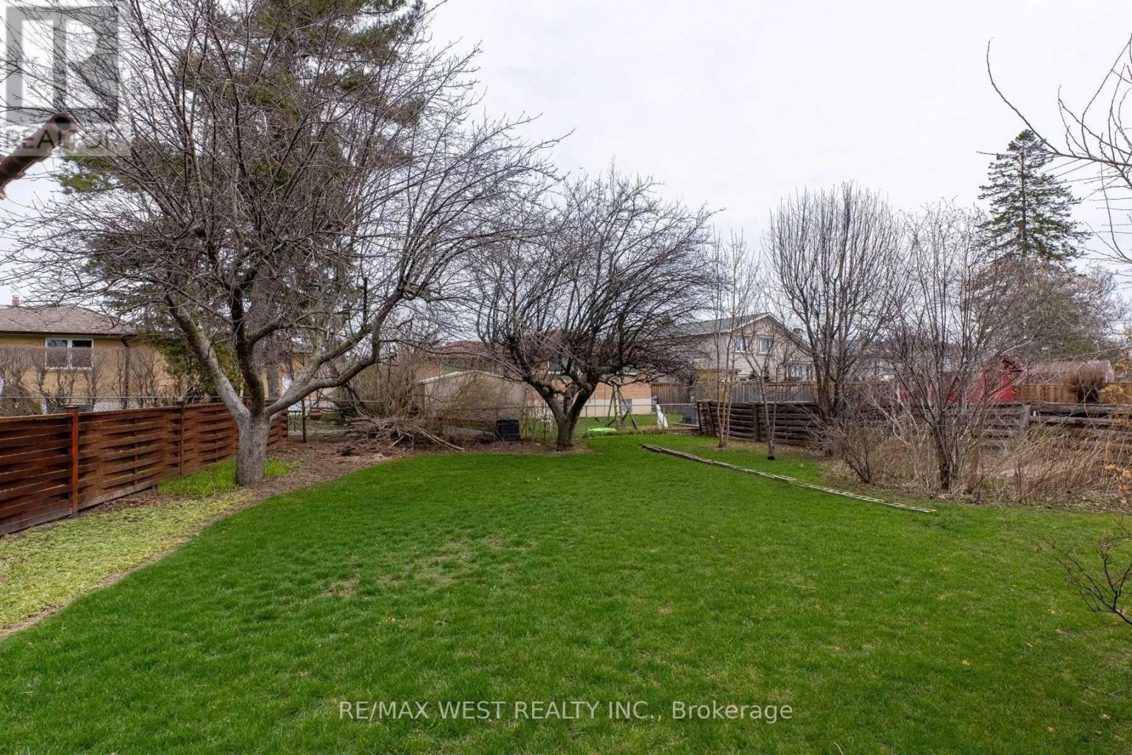 29 Fulwell Crescent, Toronto, Ontario M3J 1Y4 - Photo 25 - W12943466