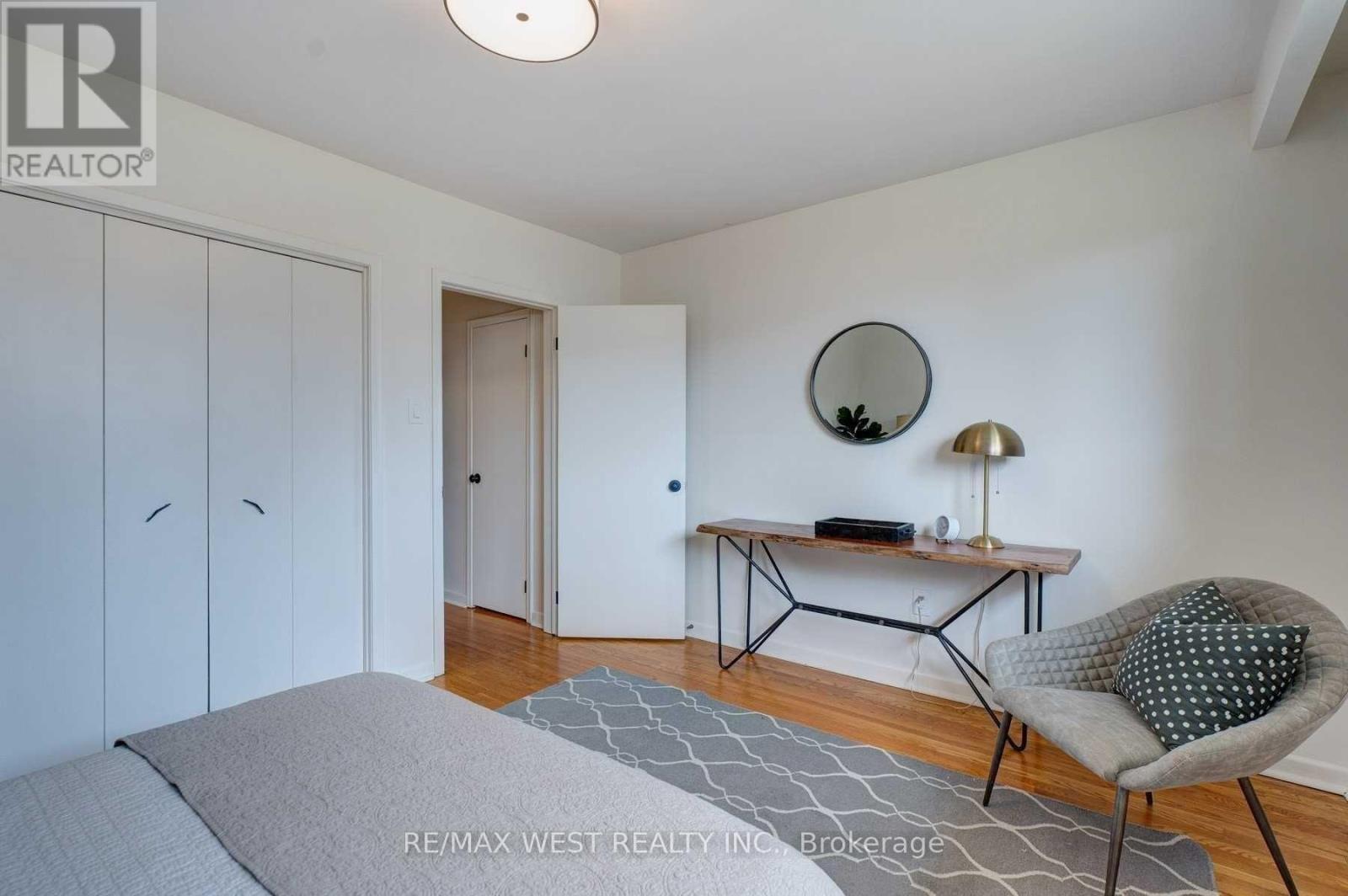 29 Fulwell Crescent, Toronto, Ontario M3J 1Y4 - Photo 18 - W12943466