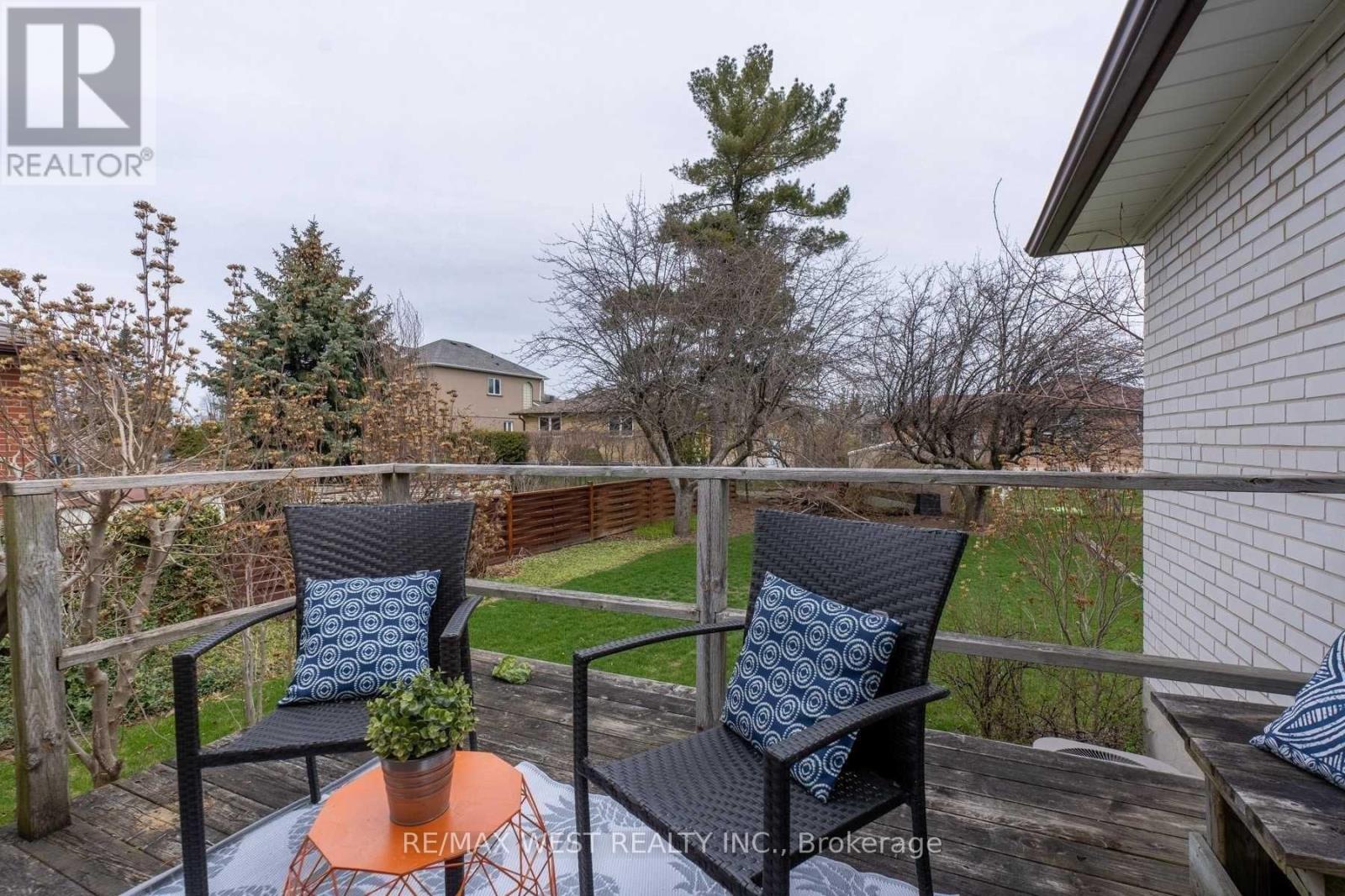 29 Fulwell Crescent, Toronto, Ontario M3J 1Y4 - Photo 24 - W12943466