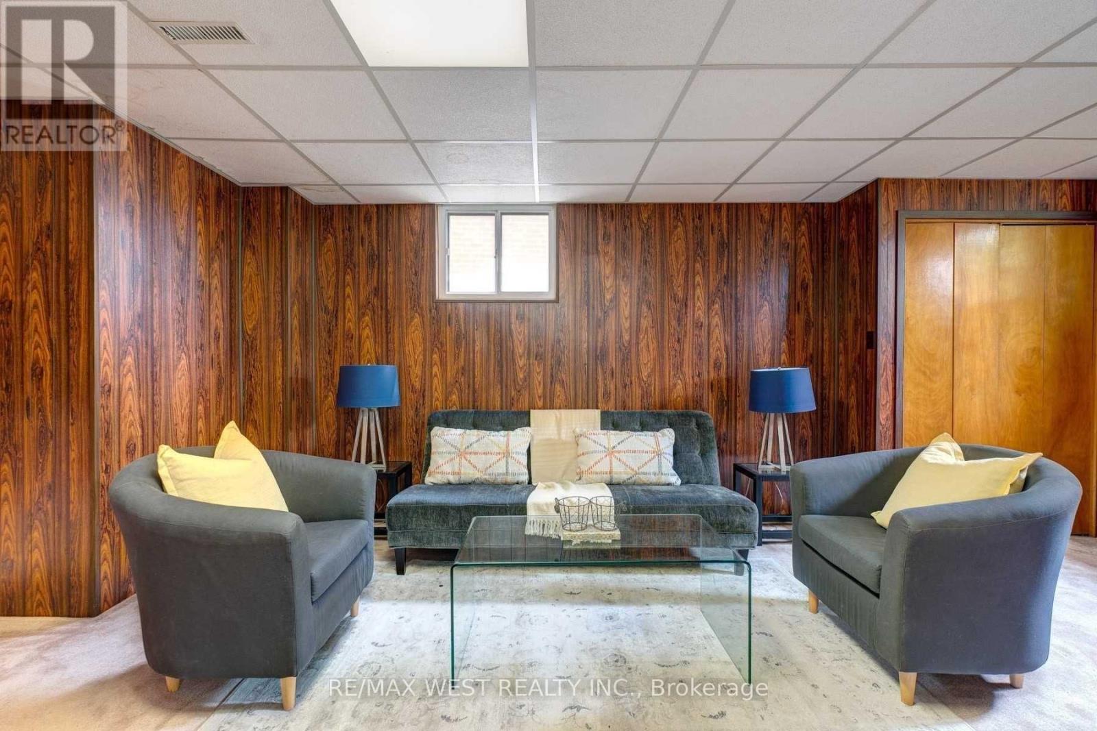 29 Fulwell Crescent, Toronto, Ontario M3J 1Y4 - Photo 19 - W12943466