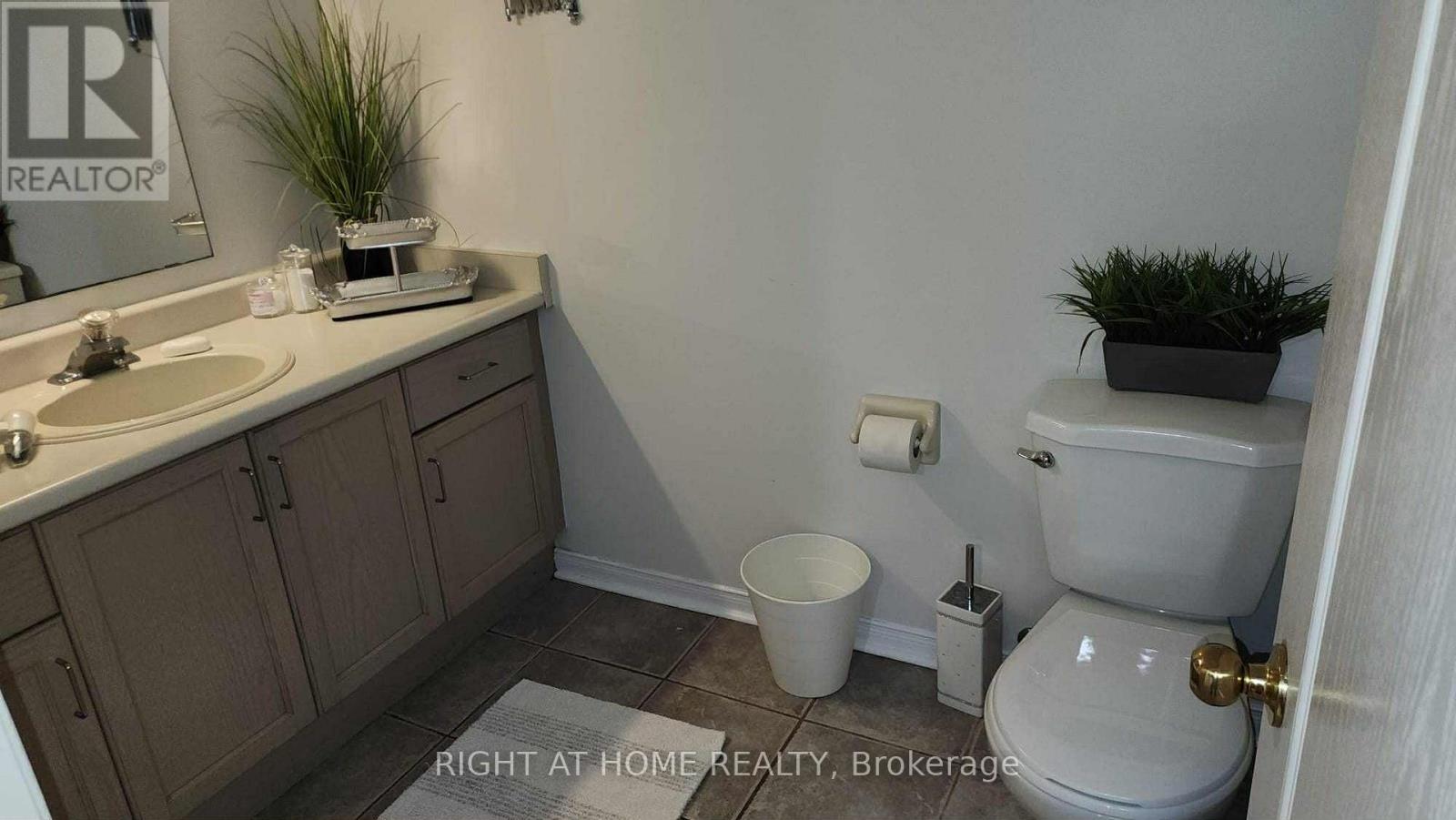 Basement - 44 Meadowlands Boulevard, Hamilton, Ontario  L9K 1H8 - Photo 20 - X12448558