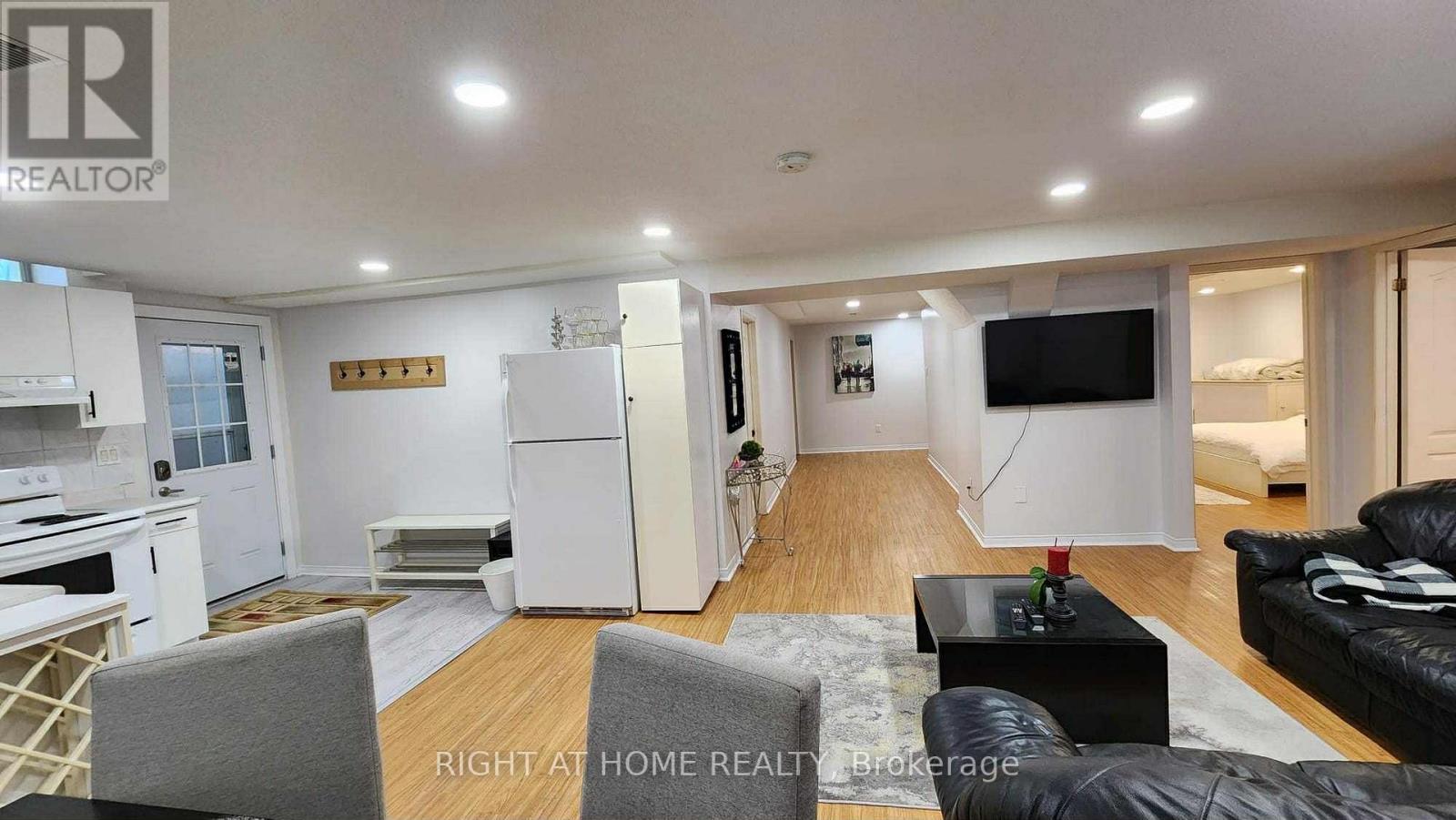 Basement - 44 Meadowlands Boulevard, Hamilton, Ontario  L9K 1H8 - Photo 12 - X12448558