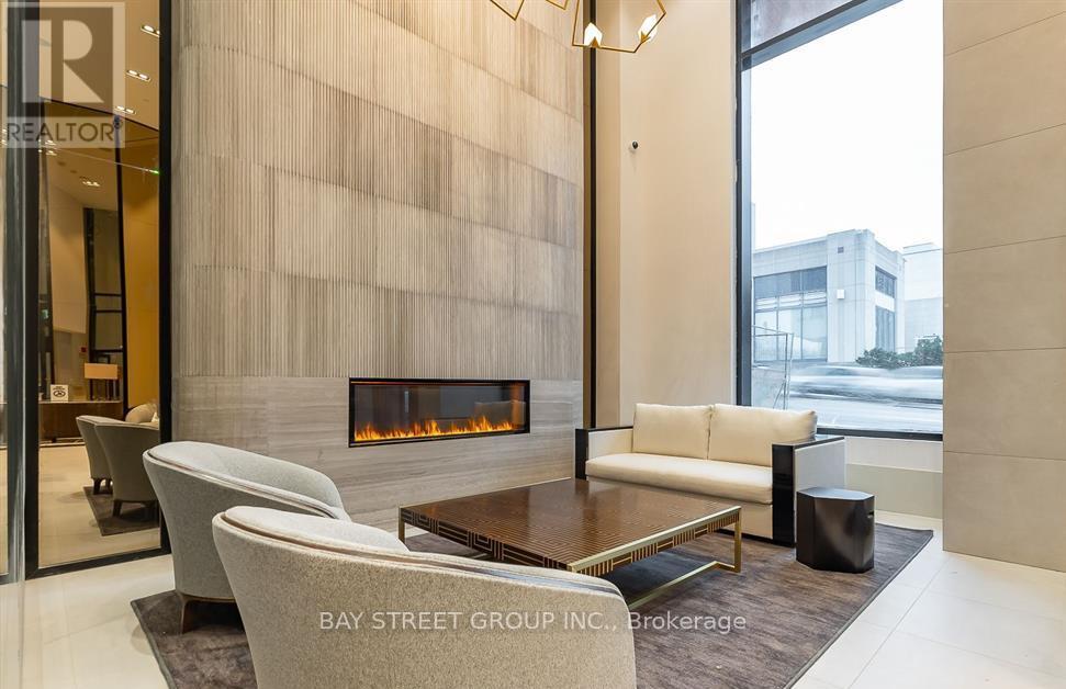 821 - 2020 Bathurst Street, Toronto, Ontario  M5P 0A6 - Photo 17 - C12958158