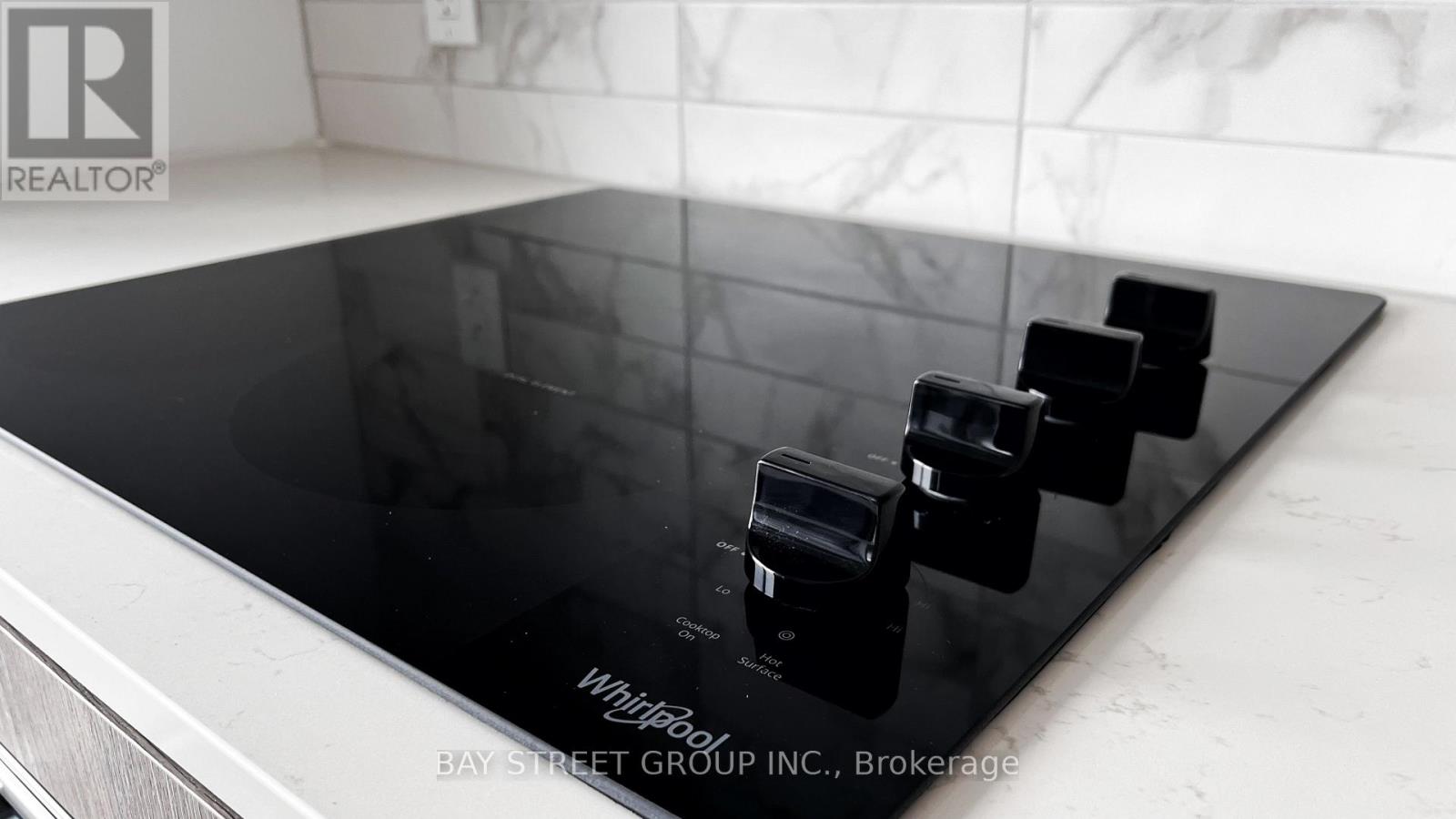 821 - 2020 Bathurst Street, Toronto, Ontario  M5P 0A6 - Photo 5 - C12958158