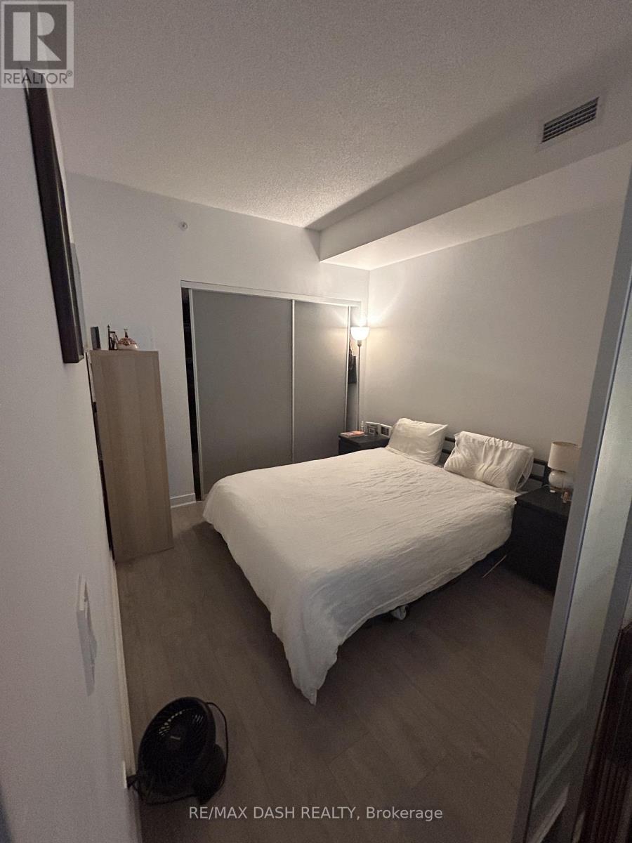 613 - 199 Richmond Street W, Toronto, Ontario  M5V 0H4 - Photo 2 - C12958170