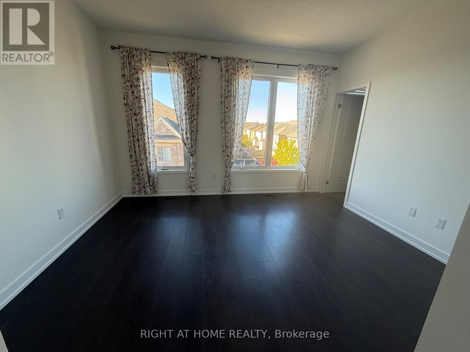 3094 Ernest Applebe Boulevard, Oakville (Go Glenorchy), Ontario  L6H 0P3 - Photo 13 - W12958140