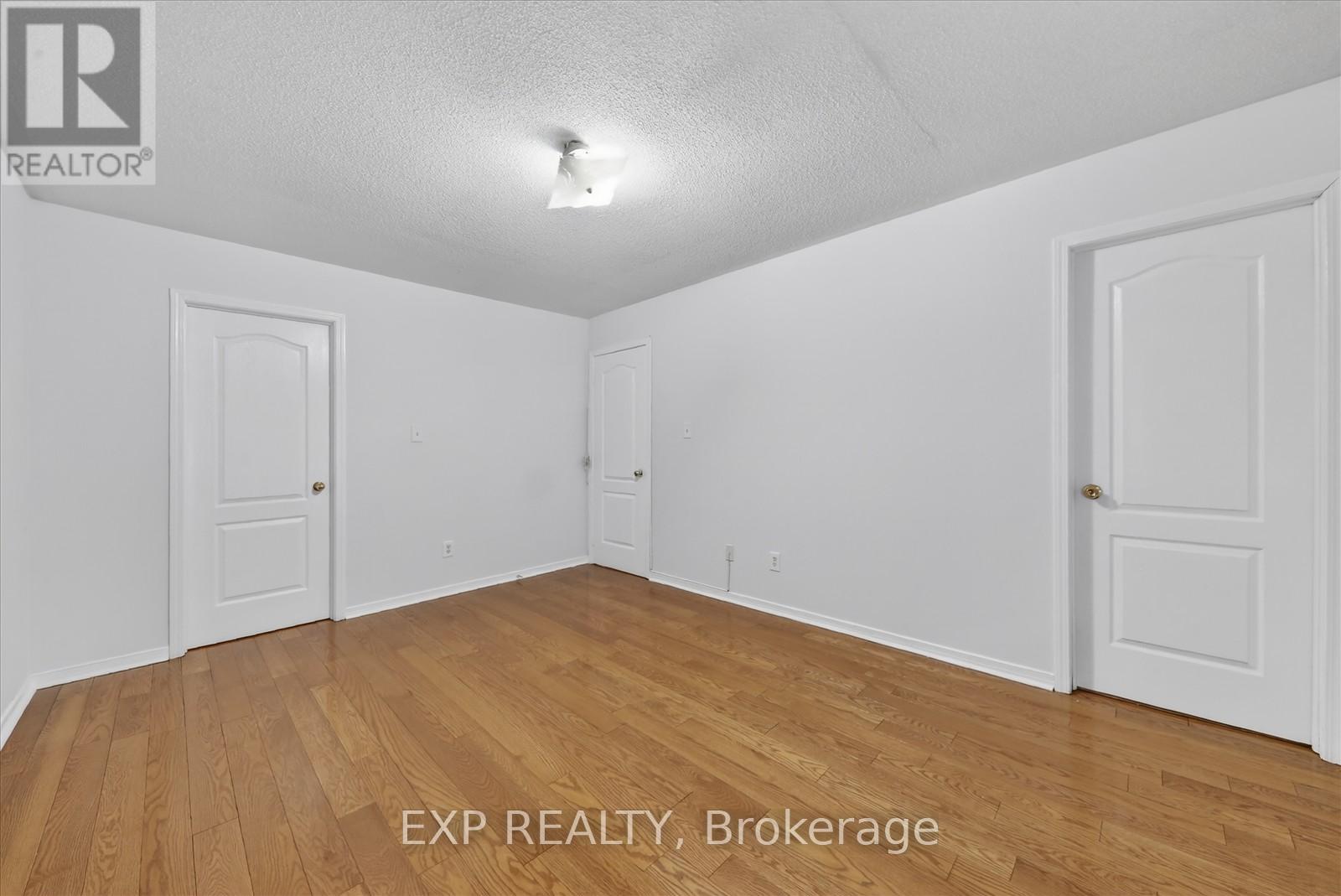 31 Cobblehill Crescent, Brampton, Ontario  L6P 2M4 - Photo 22 - W12958154