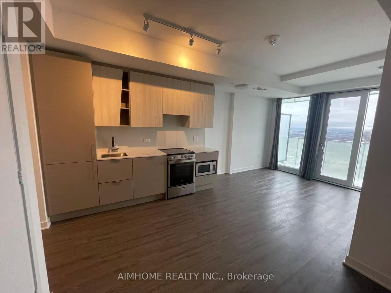 5302 - 3900 Confederation Parkway, Mississauga, Ontario  L5B 0M3 - Photo 2 - W12958156