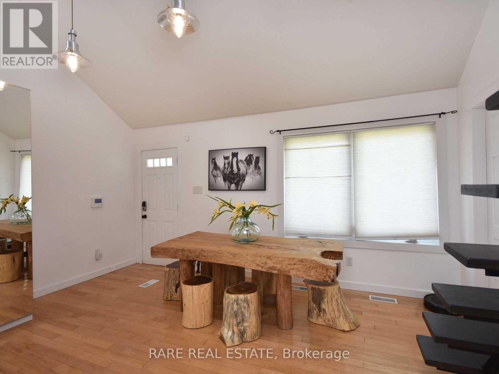 15 Eastern Avenue, Brampton (Queen Street Corridor), Ontario  L6W 1X5 - Photo 4 - W12958166