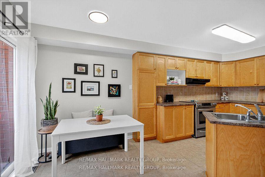 135 Gatespark Private, Ottawa, Ontario  K2T 1L1 - Photo 14 - X12815468