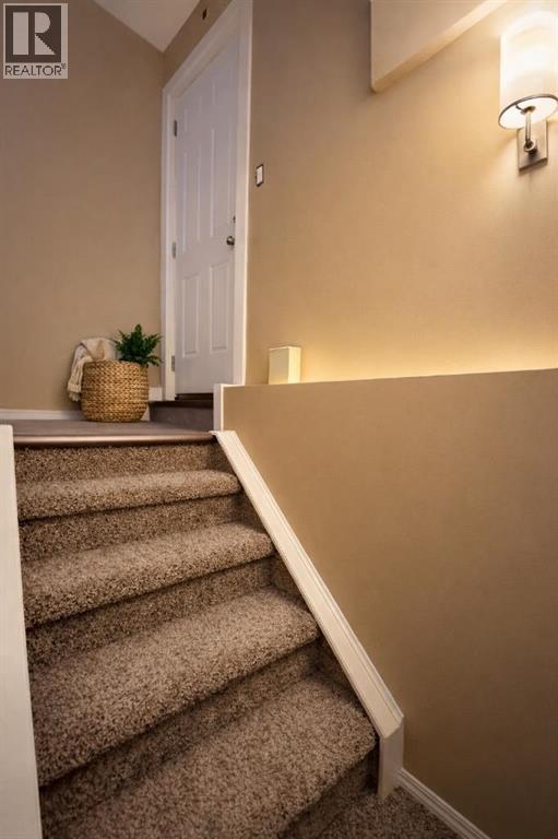 83 Luxstone Crescent SW, Airdrie, Alberta  T4B 2W7 - Photo 18 - A2295321