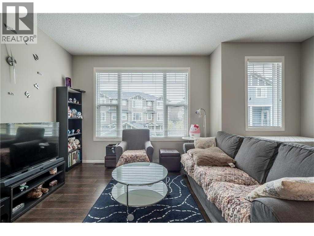 538 Panatella Walk NW, Calgary, Alberta  T3K 0Z4 - Photo 3 - A2299134