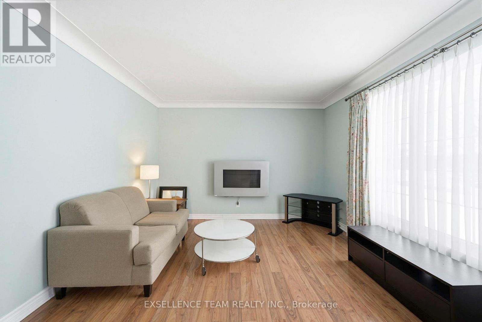 1314 Newark Avenue, Cornwall, Ontario  K6J 4W9 - Photo 6 - X12818770