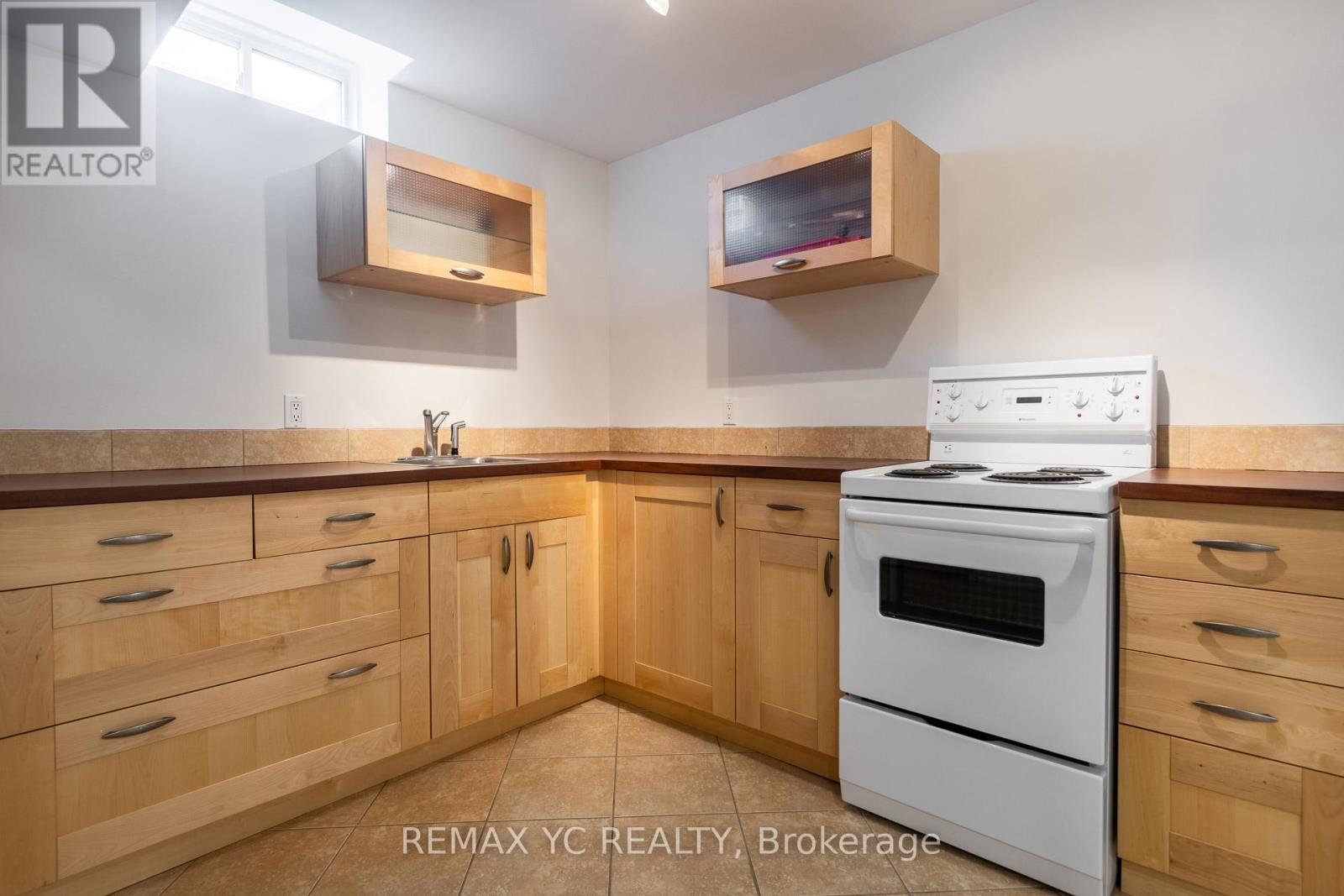 299 Bantry Avenue, Richmond Hill, Ontario  L4B 4M8 - Photo 34 - N12951284