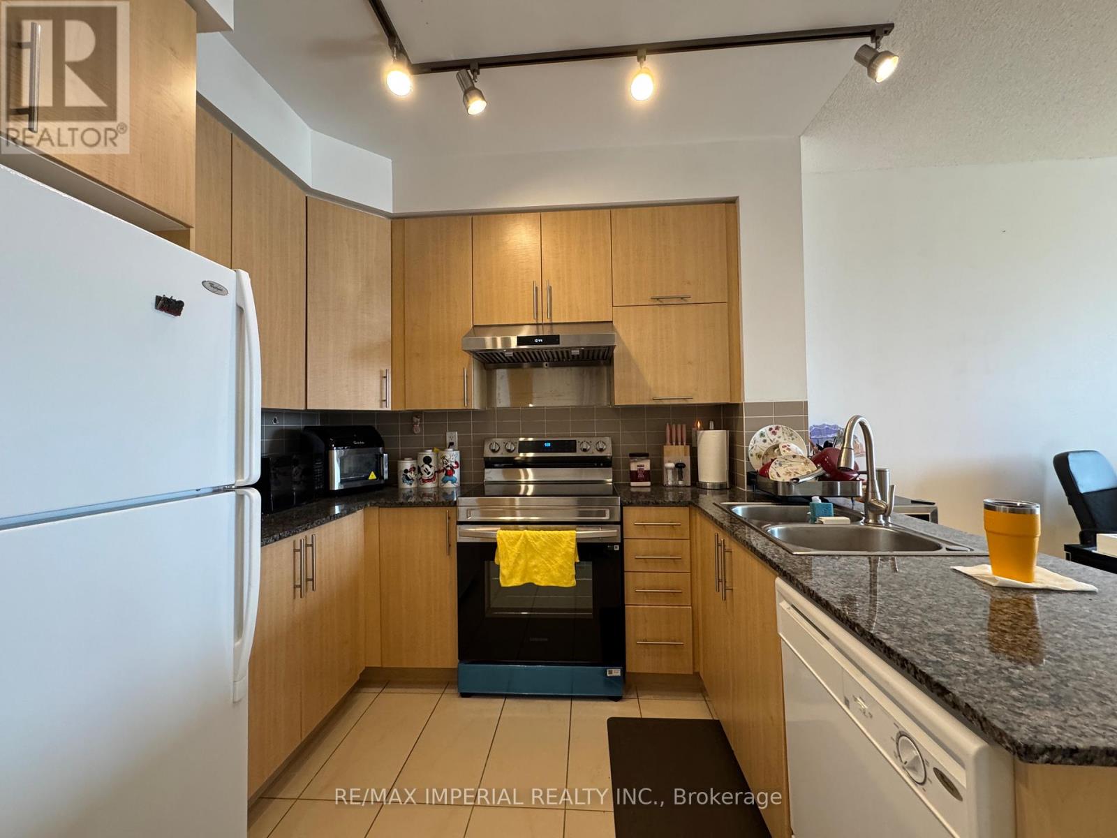 1501 - 60 South Town Centre Boulevard, Markham, Ontario  L6G 0C5 - Photo 5 - N12958186