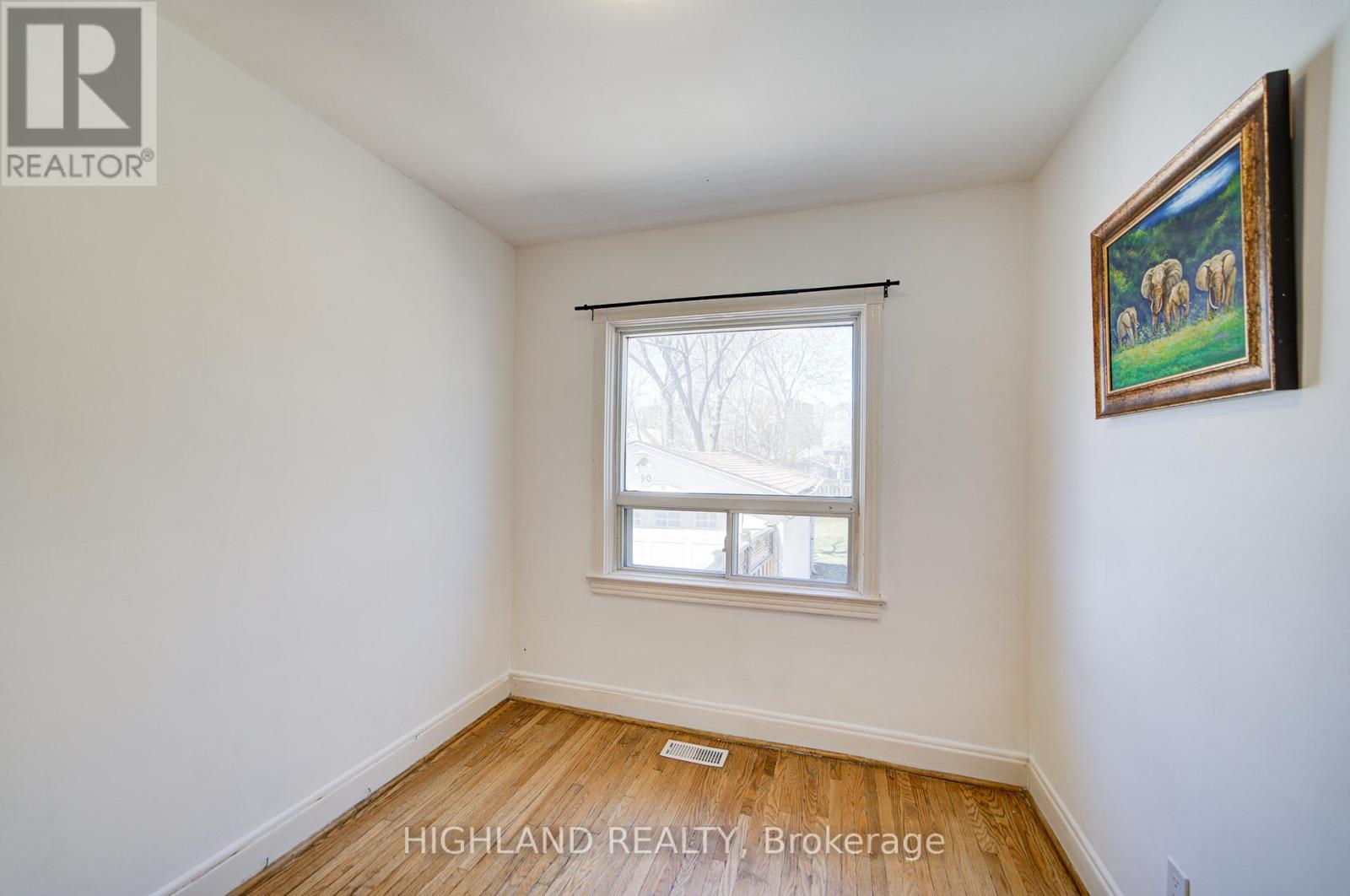 90 Clouston Avenue, Toronto, Ontario  M9N 1A7 - Photo 15 - W12958188