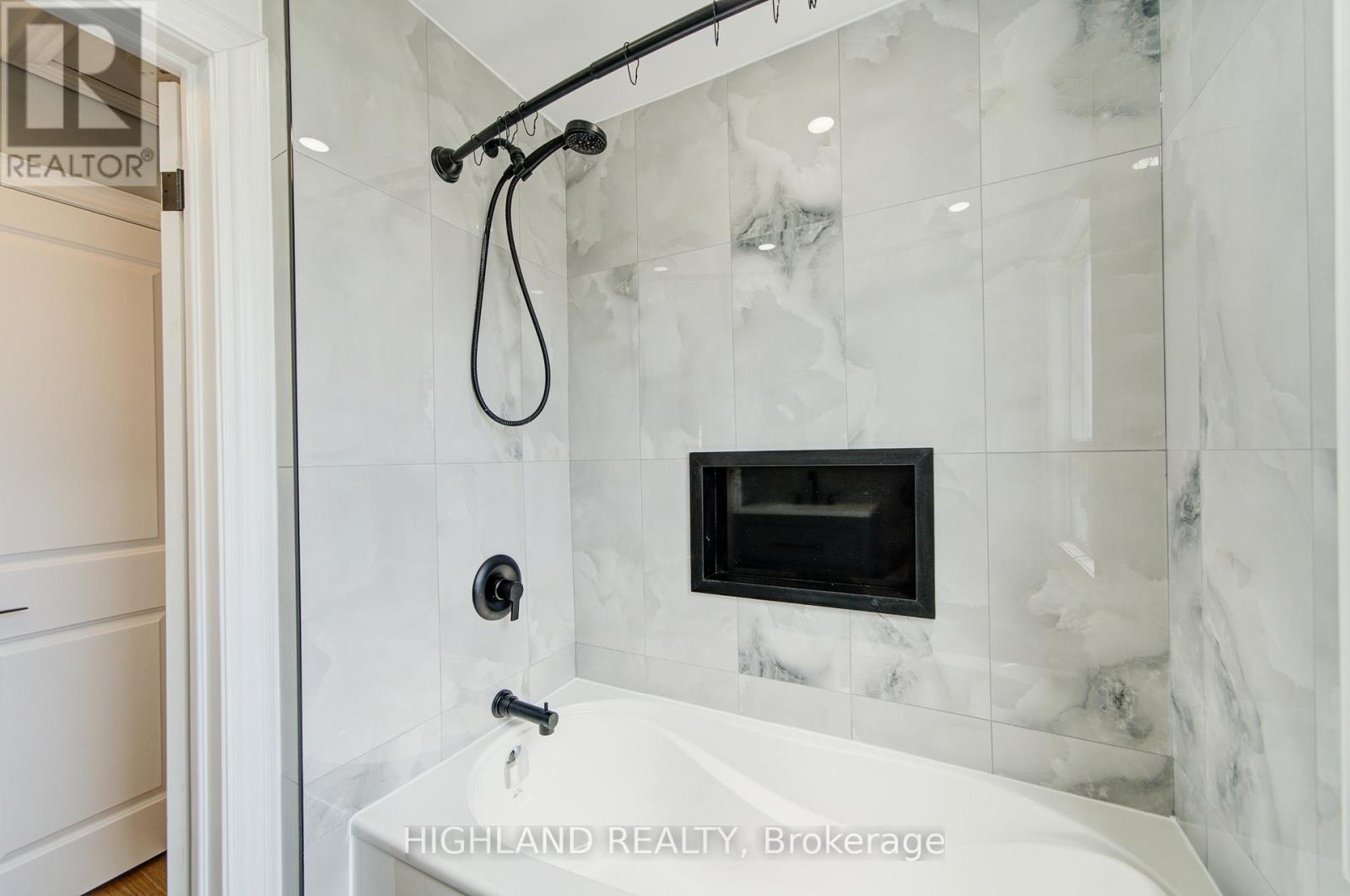 90 Clouston Avenue, Toronto, Ontario  M9N 1A7 - Photo 26 - W12958188